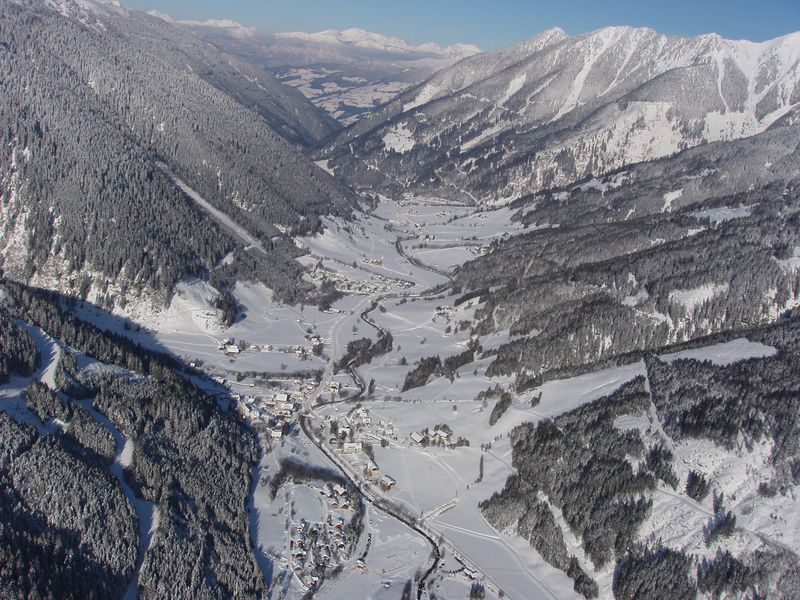 Datei:Donnersbachwald Donnersbachtal Winter.JPG