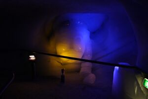 Eispalast dachsteingletscher 93052 2015-06-25.jpg