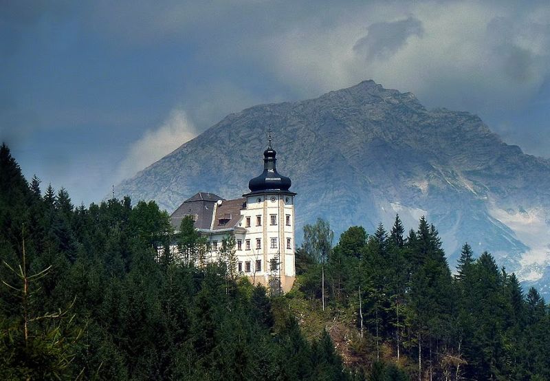 Datei:Schloss Röthelstein00010.JPG