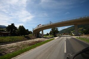 Bahnbrücke moosheim 99276 2015-08-28.JPG
