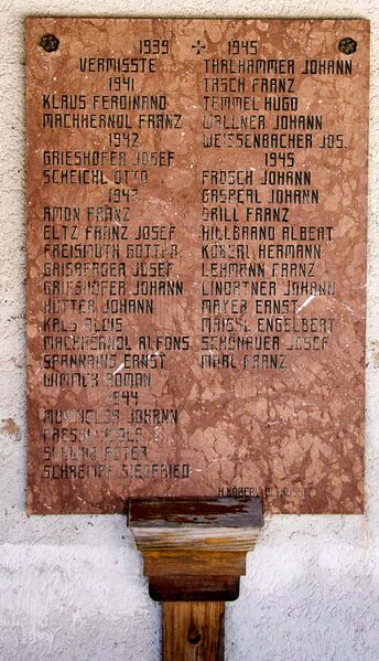 Datei:Kriegerdenkmal Fischerndorf-551-2026-08-13.jpg