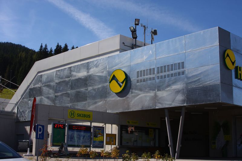 Datei:Gipfelbahn hochwurzen 73215 2014-09-29.jpg