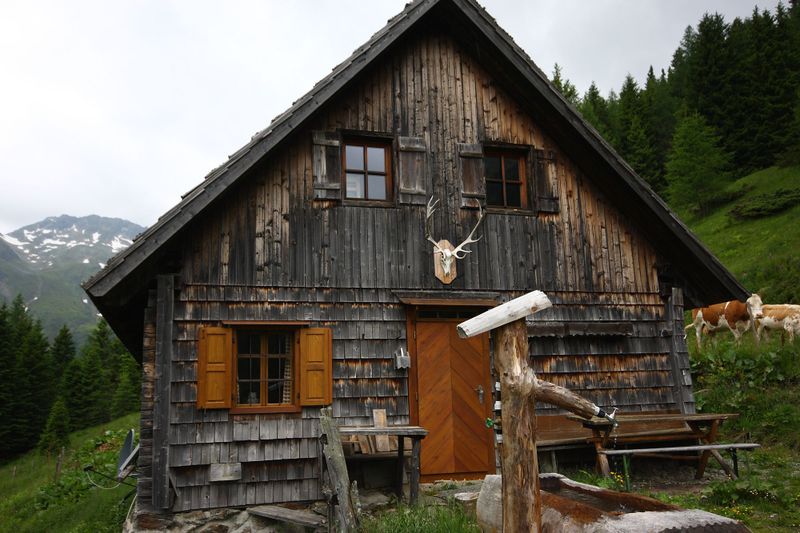 Datei:Stampferhütte-katschtal 92369 2015-06-18.jpg
