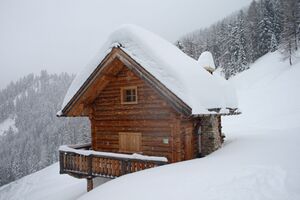Adambauerhütte gumpeneck 23434 2013-02-09.jpg