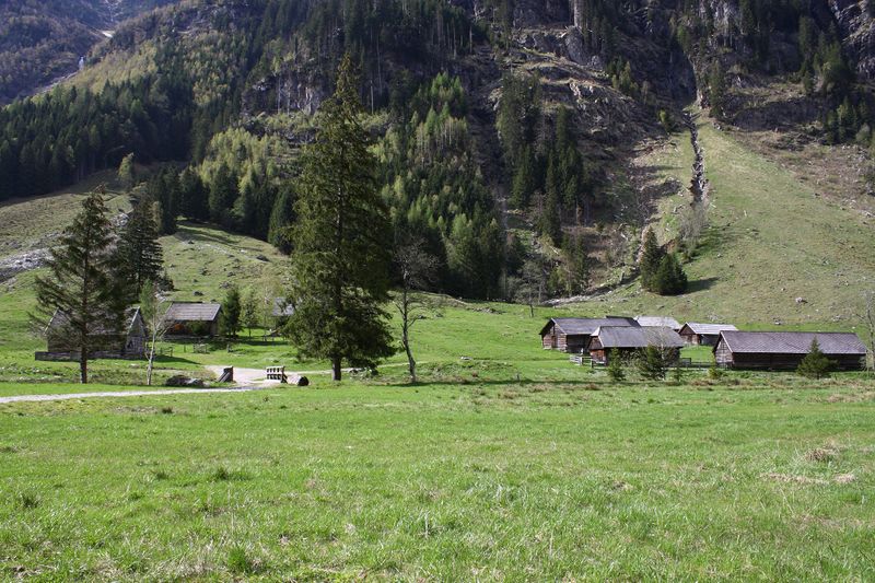 Datei:Sacherseealm 54919 2014-04-30.jpg