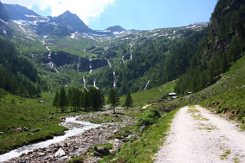 Datei:Putzentalalm kleinsölk 4833 13-06-20.jpg