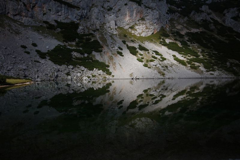 Datei:Hölltalsee 37095 2011-09-26.jpg