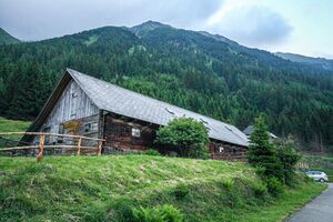 Kreutzerhütte katschtal 92625 2015-06-18.jpg