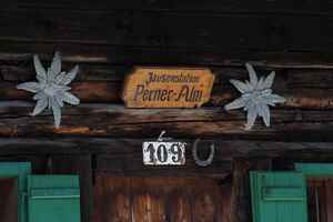 Perneralm sattental 46070 2017-05-19.jpg