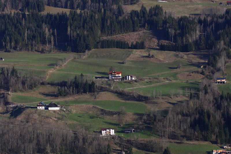 Datei:Oberhausberg 85120 2015-04-19.jpg