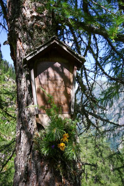 Datei:Marterl herzmaierkar-11-2013-07-27.jpg