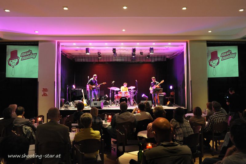 Datei:Gerald Gradwohl Trio.jpg