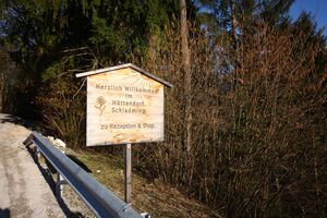 Hüttendorf schladming 84965 2015-04-09.jpg