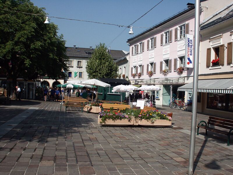 Datei:Hauptplatz schladming-3002-2002-07-10.jpg