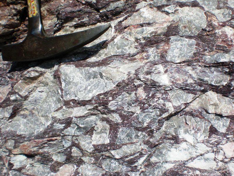 Datei:Kalkbrekzie (Wegstollen) 3.jpg