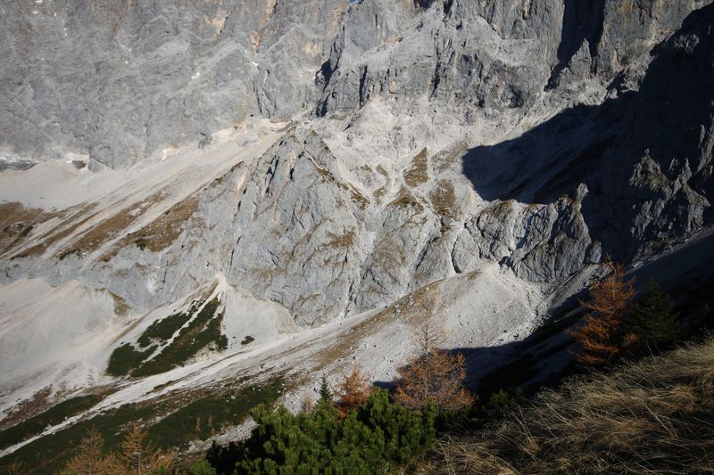 Datei:Auretskar südwandhütte 12003 2015-11-04.jpg