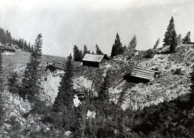 Datei:Sandlingalm nach Bergsturz 1920.jpg