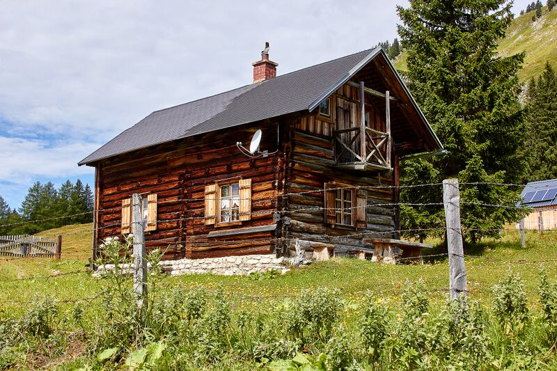 Datei:Bärenfeichtenalm-3203-2021-08-03.jpg