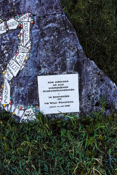 Datei:Wegkreuz am Scheidweg assach-105-2020-04-28.jpg