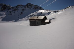 Giglachseehütte 2041 2012-03-15.jpg