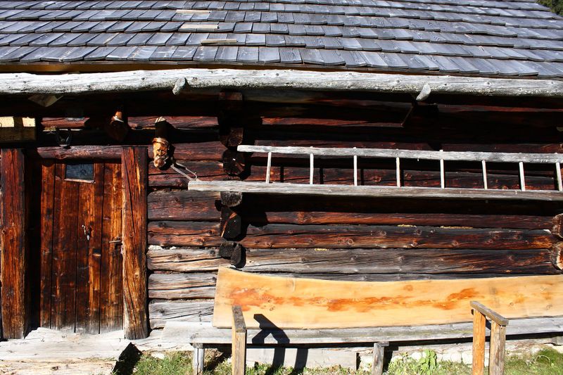 Datei:Osingerhütte viehbergalm 10608 2015-10-27.jpg