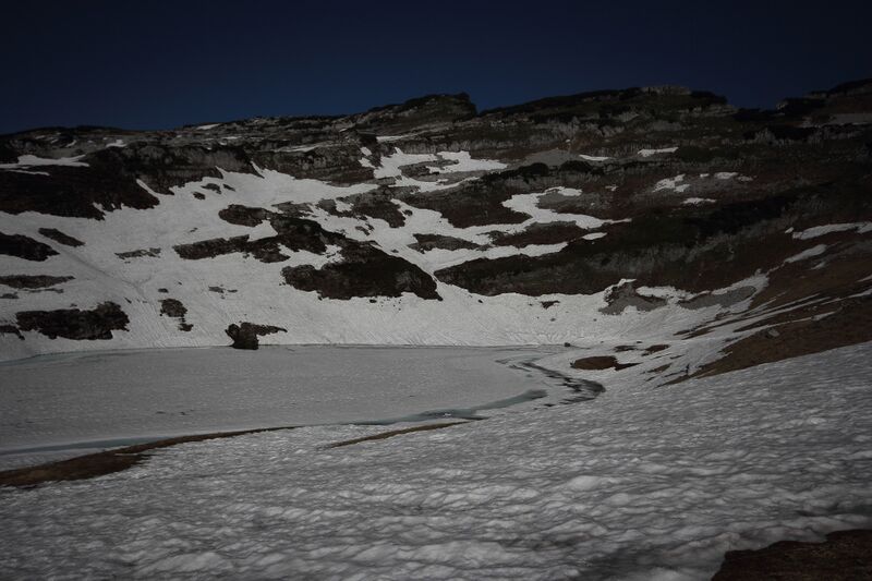 Datei:Augstsee loser 50329 2017-06-11.jpg