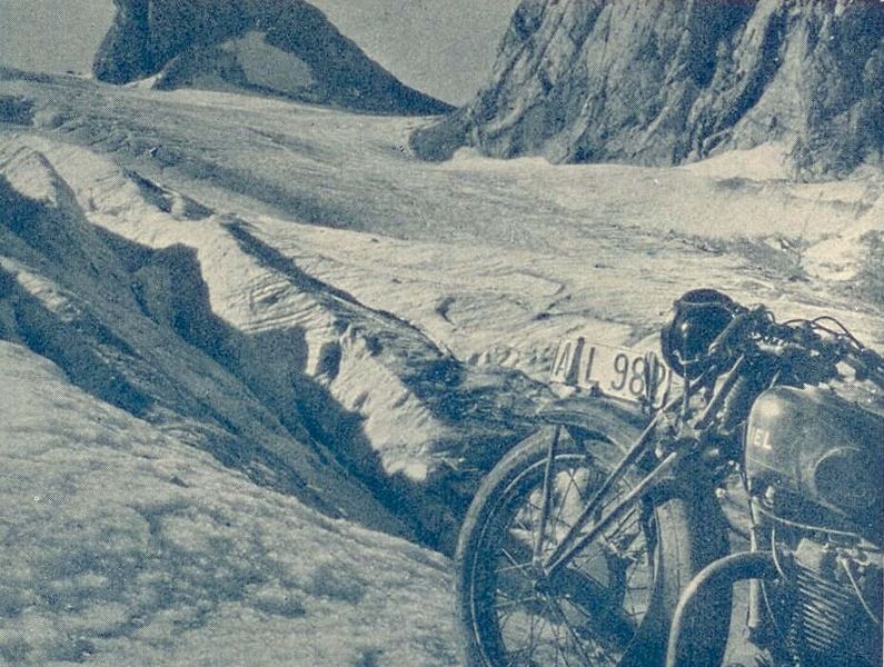 Datei:Dachstein Ariel 1930 01.jpg