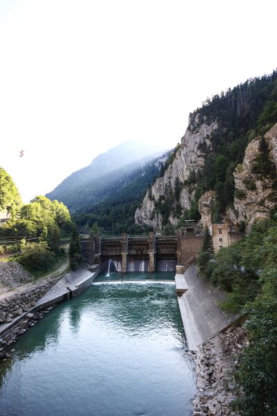 Datei:Laufkraftwerk Landl-1001-2012-08-20.jpg