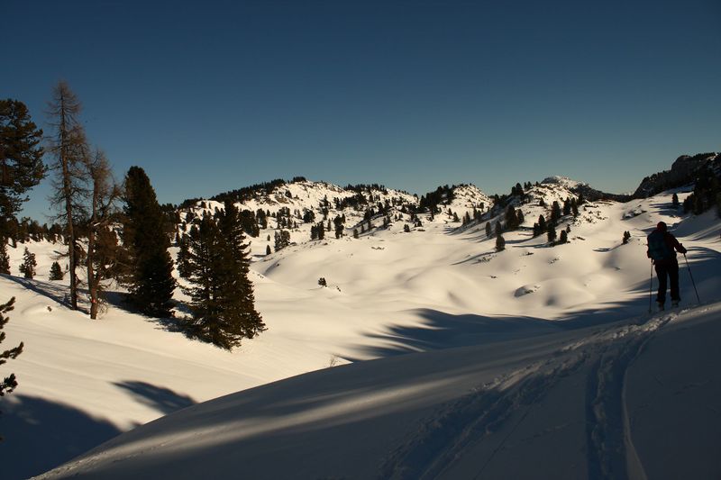 Datei:Hüttfeld grafenbergalm 83143 2015-02-12.jpg