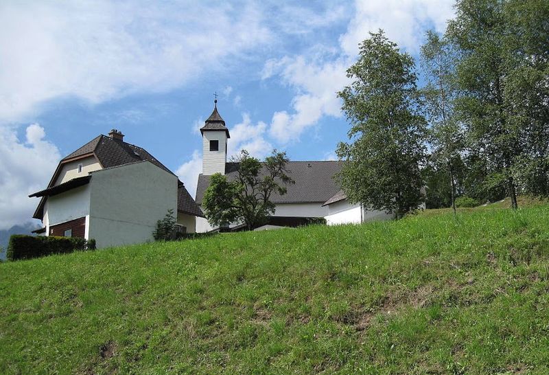 Datei:Pfarre Hall3785.JPG