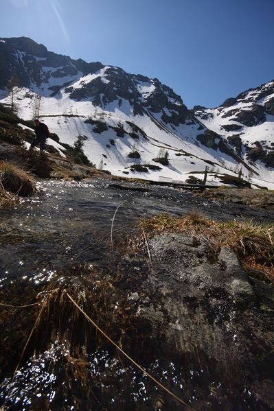 Datei:Moaralmsee-höchstein 2510 2009-05-17.jpg