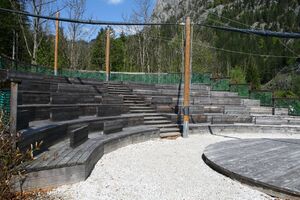 Weidendom gesäuse 56964 2014-05-05.jpg