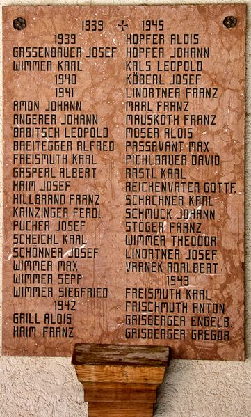 Datei:Kriegerdenkmal Fischerndorf-545-2026-08-13.jpg