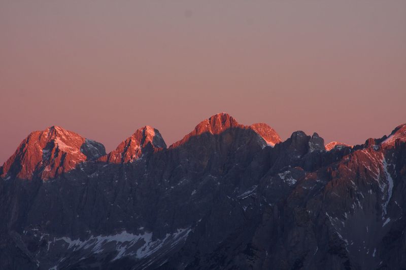 Datei:Dachsteinmassiv-krahbergzinken 38563 2011-11-02.jpg