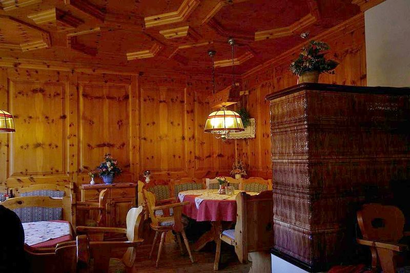 Datei:Gasthof schraml-bräuhof 11428 2015-11-01.jpg