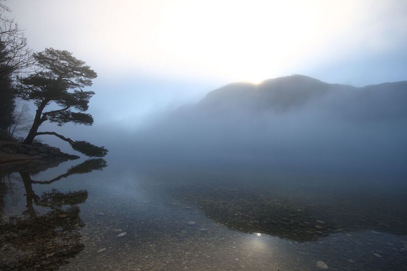 Datei:Grundlsee See 77722 2014-11-03.jpg