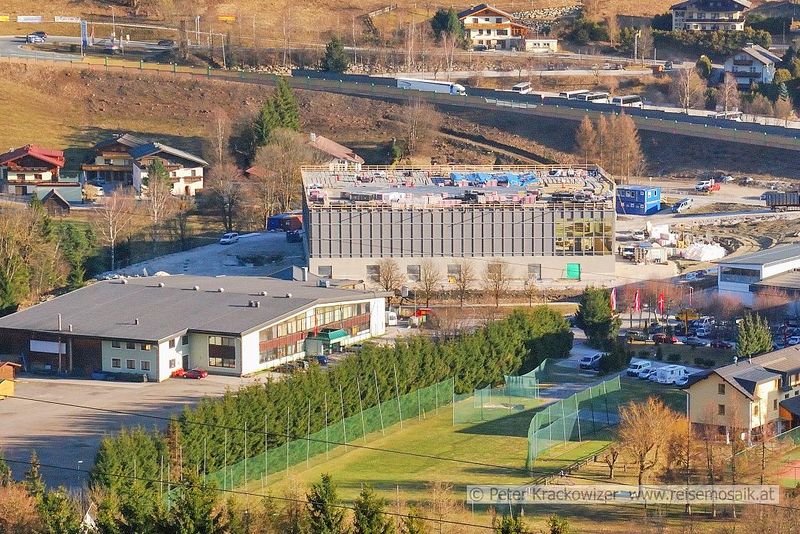 Datei:Dachstein Tauern Halle.jpg