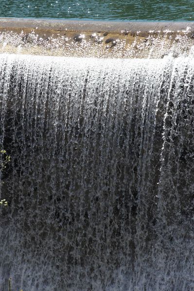 Datei:Staustufe sattental 56681 2017-05-19.jpg