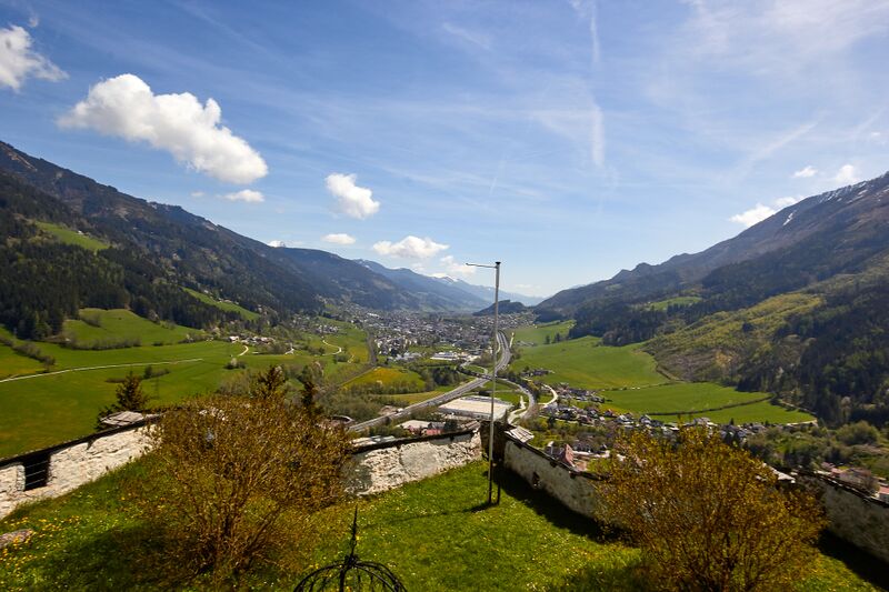 Datei:Rottenmann burg strechau-300118-2023-05-04.jpg