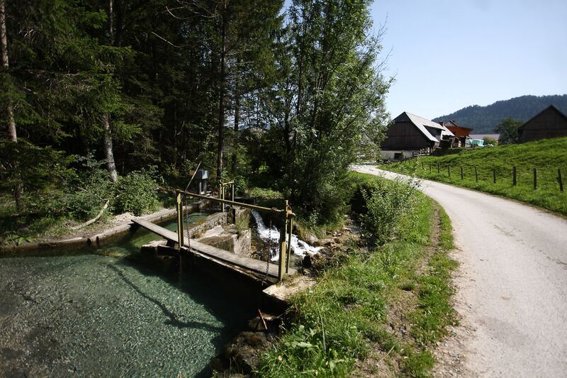 Datei:Gröbmingbach Weyern-33-2012-08-06.jpg