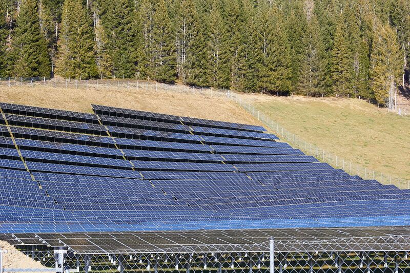 Datei:Solarpark Kaiserau-0009-2022-11-14.jpg