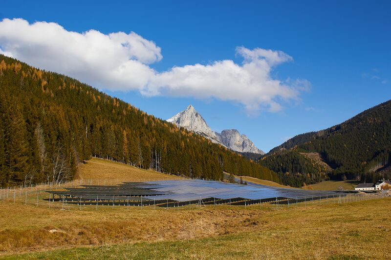 Datei:Solarpark Kaiserau-0022-2022-11-14.jpg