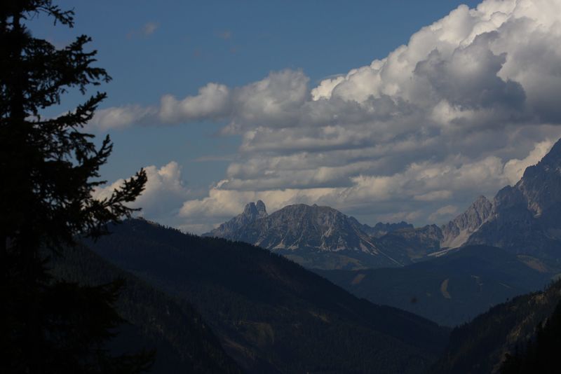 Datei:Bischofsmütze -eiskar 02270 2015-09-11.jpg