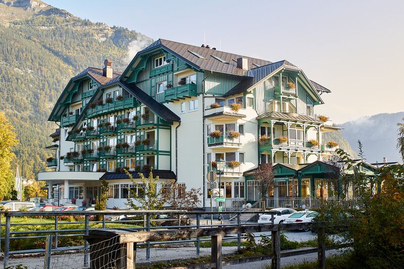 Datei:Hotel seevilla altaussee-3100-2021-10-09.jpg