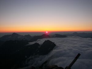 Hochgolling sunrise 16333 2006-07-05.jpg