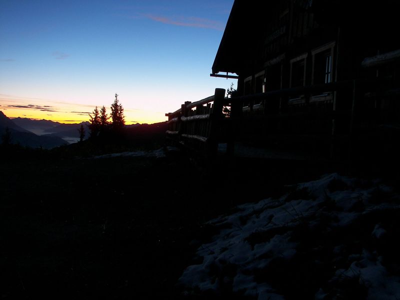 Datei:Hochwurzen sonnenaufgang 18853 2006-10-07.jpg