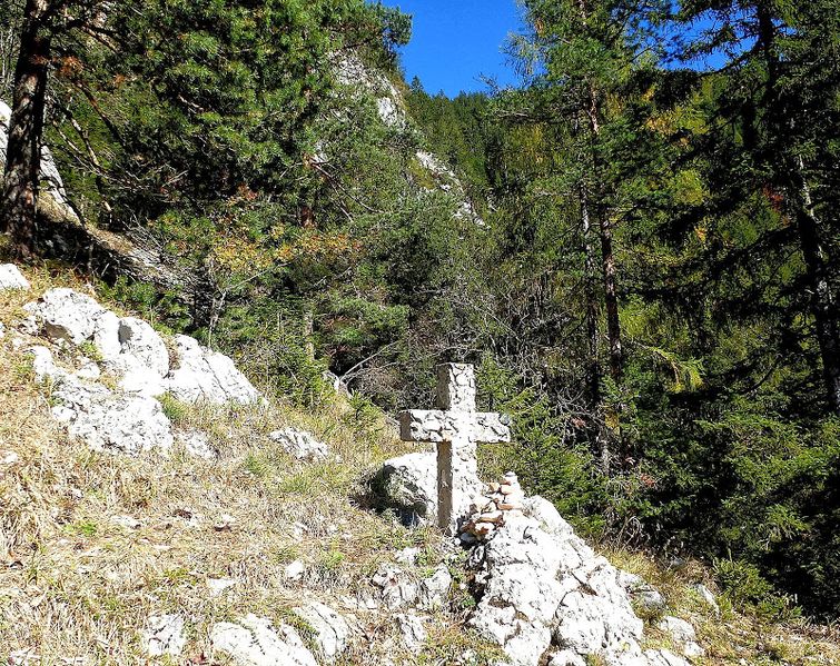 Datei:Toni Adam Kreuz45748.JPG