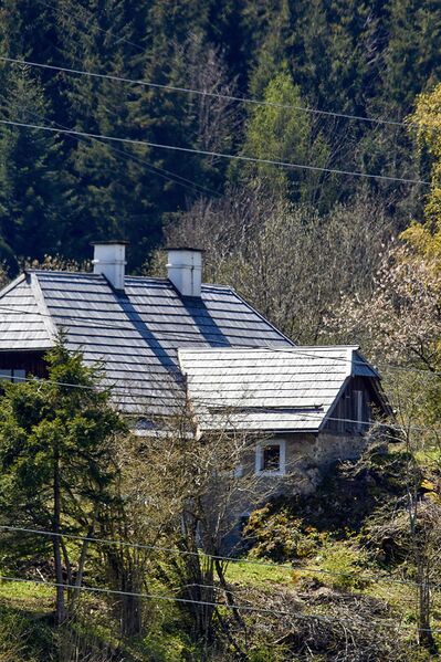 Datei:Vlg persch burgfried-300247-2023-05-04.jpg