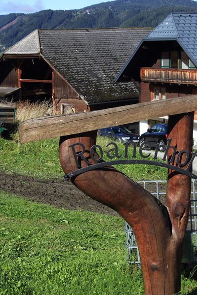 Datei:Roanerhof oberhausberg 57487 2017-09-15.jpg