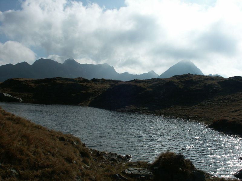 Datei:Bergseen himmelreich-giglach 8074 2005-10-11.jpg